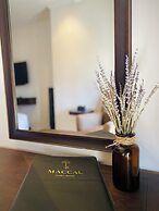 Maccal Hotel