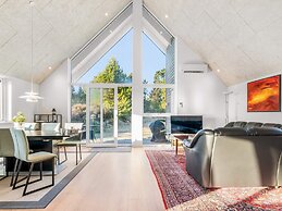 5 Star Holiday Home in Romo
