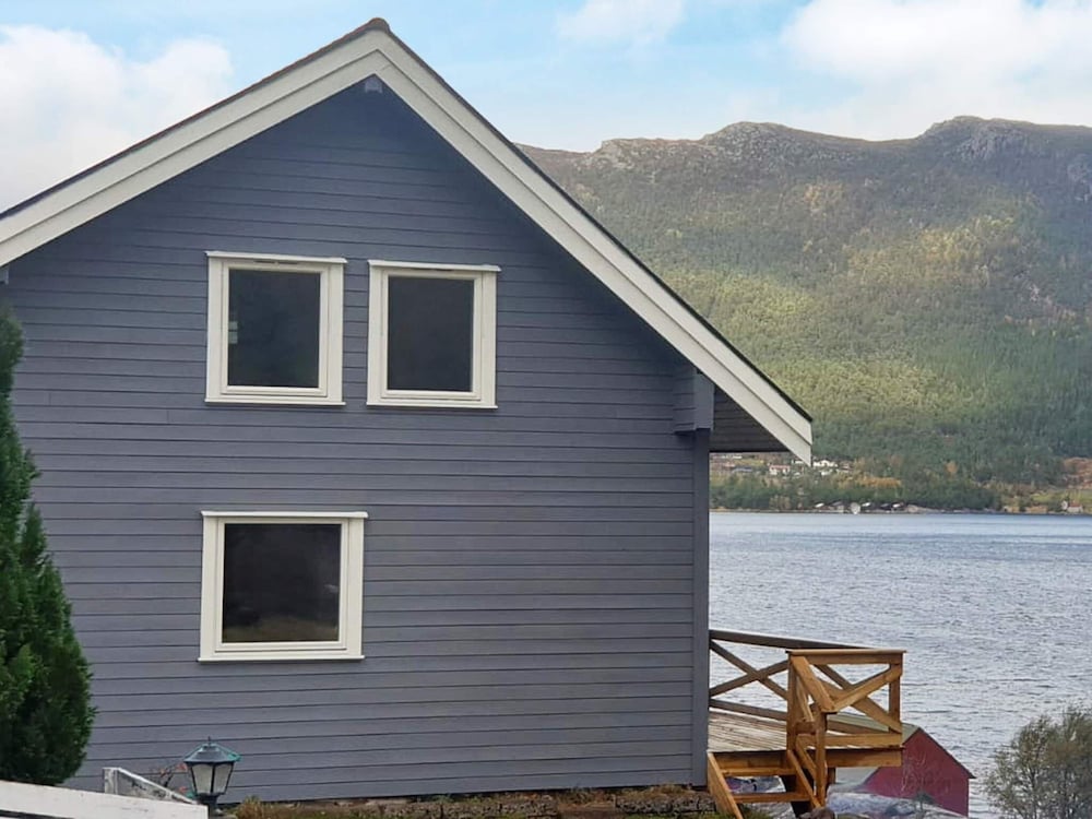 4 Star Holiday Home in Svelgen