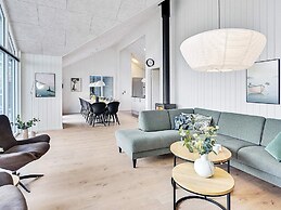 5 Star Holiday Home in Vaeggerlose