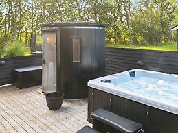 5 Star Holiday Home in Vaeggerlose