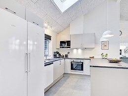 5 Star Holiday Home in Vaeggerlose