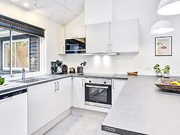 5 Star Holiday Home in Vaeggerlose