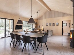 5 Star Holiday Home in Albaek