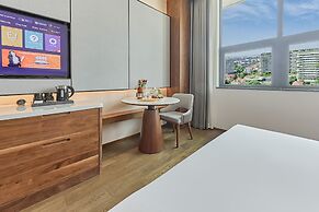 Crowne Plaza Phnom Penh by IHG