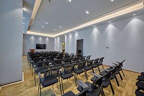 Crowne Plaza Phnom Penh by IHG