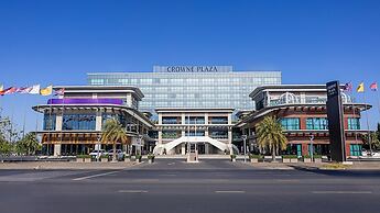 Crowne Plaza Phnom Penh by IHG