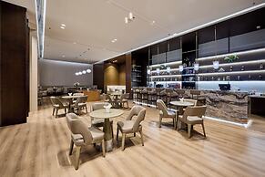 Crowne Plaza Phnom Penh by IHG