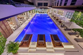 Crowne Plaza Phnom Penh by IHG
