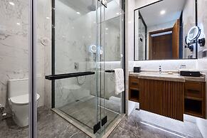 Crowne Plaza Phnom Penh by IHG