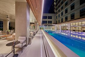 Crowne Plaza Phnom Penh by IHG