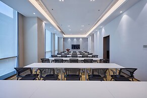 Crowne Plaza Phnom Penh by IHG