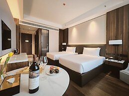 Crowne Plaza Phnom Penh by IHG