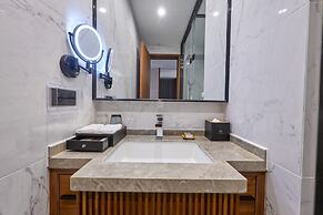 Crowne Plaza Phnom Penh by IHG
