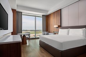 Crowne Plaza Phnom Penh by IHG