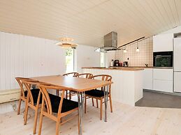 4 Star Holiday Home in Hals