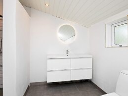 4 Star Holiday Home in Hals