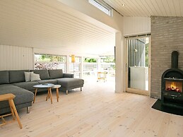 4 Star Holiday Home in Hals
