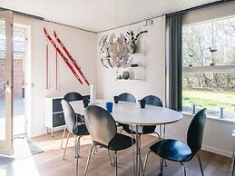 6 Person Holiday Home in Hemmet