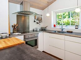 6 Person Holiday Home in Ulfborg