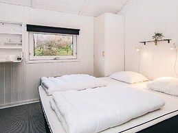 7 Person Holiday Home in Hejls