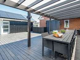 20 Person Holiday Home in Ringkobing