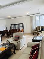 Vesta - Luxury Apt - 3BR - Cfc VII