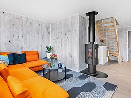 6 Person Holiday Home in Bindalseidet
