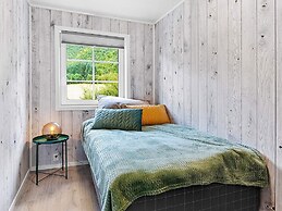 6 Person Holiday Home in Bindalseidet