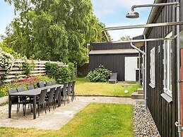 12 Person Holiday Home in Vaeggerlose