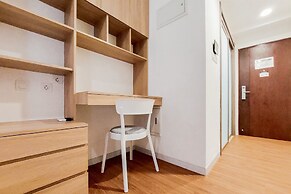 Wonderful Studio At Sky House Bsd Apartment