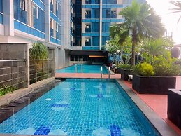 Elegant And Comfortable Studio At Tamansari The Hive Apartment