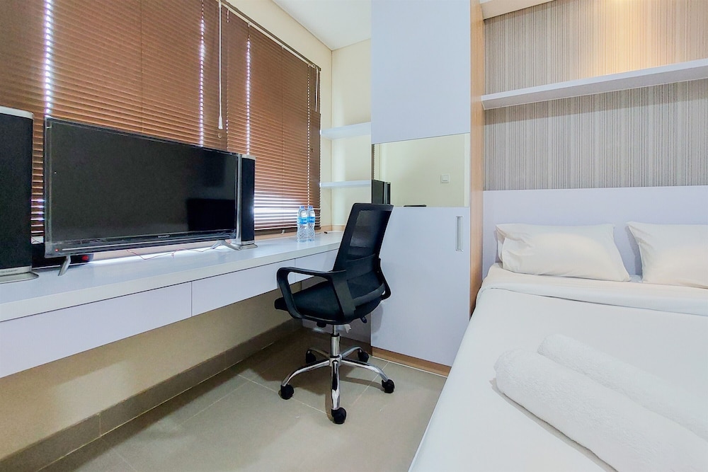 Best Homey Studio Apartment At B Residence
