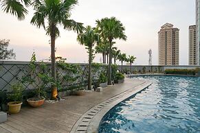 Classic Elegance Combined 2Br At Gp Plaza Apartment