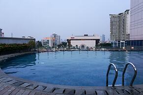 Classic Elegance Combined 2Br At Gp Plaza Apartment
