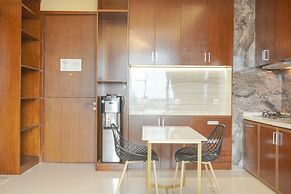 Homey And Spacious 2Br At Samara Suites Apartment