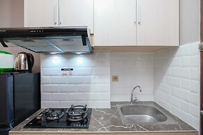 Cozy And Nice Studio At Transpark Cibubur Apartment