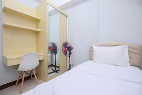 Comfort And Modern 2Br At Royal Heights Apartment