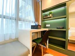 Pleasant And Tidy Studio Apartment Springlake Summarecon Bekasi