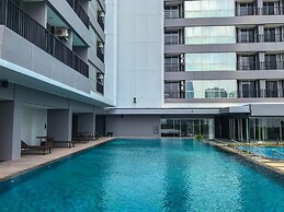 Restful And Comfortable Studio At Ciputra World 2 Apartment