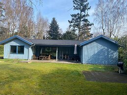 Seaside Retreat in Dronningmolle-by Traum
