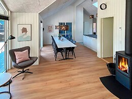 5 Star Holiday Home in Vaeggerlose