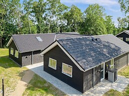 5 Star Holiday Home in Vaeggerlose