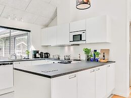 5 Star Holiday Home in Vaeggerlose