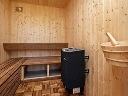 5 Star Holiday Home in Vaeggerlose