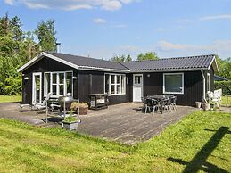 6 Person Holiday Home in Tarm