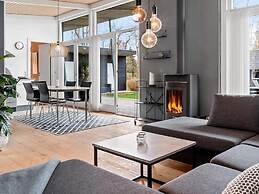 5 Star Holiday Home in Vaeggerlose