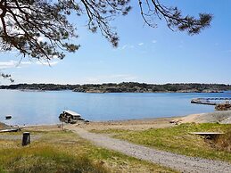 6 Person Holiday Home in Stromstad