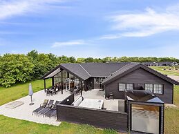 5 Star Holiday Home in Sydals