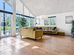 5 Star Holiday Home in Sydals